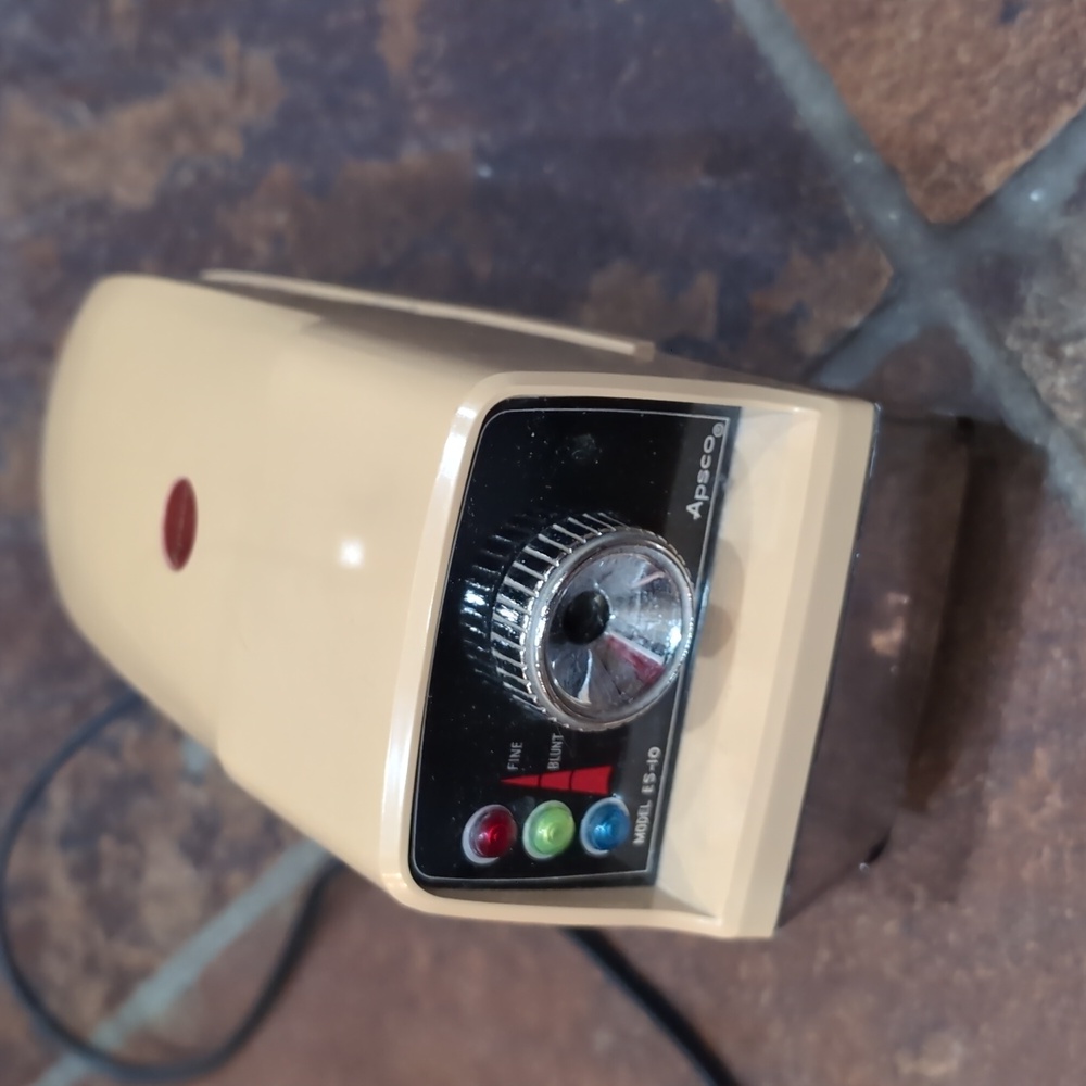 Vintage Apsco Electric Sharpener Model ES-10